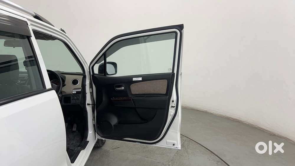 Maruti Suzuki Wagon R 1.0 Vxi Amt, 2016, Petrol