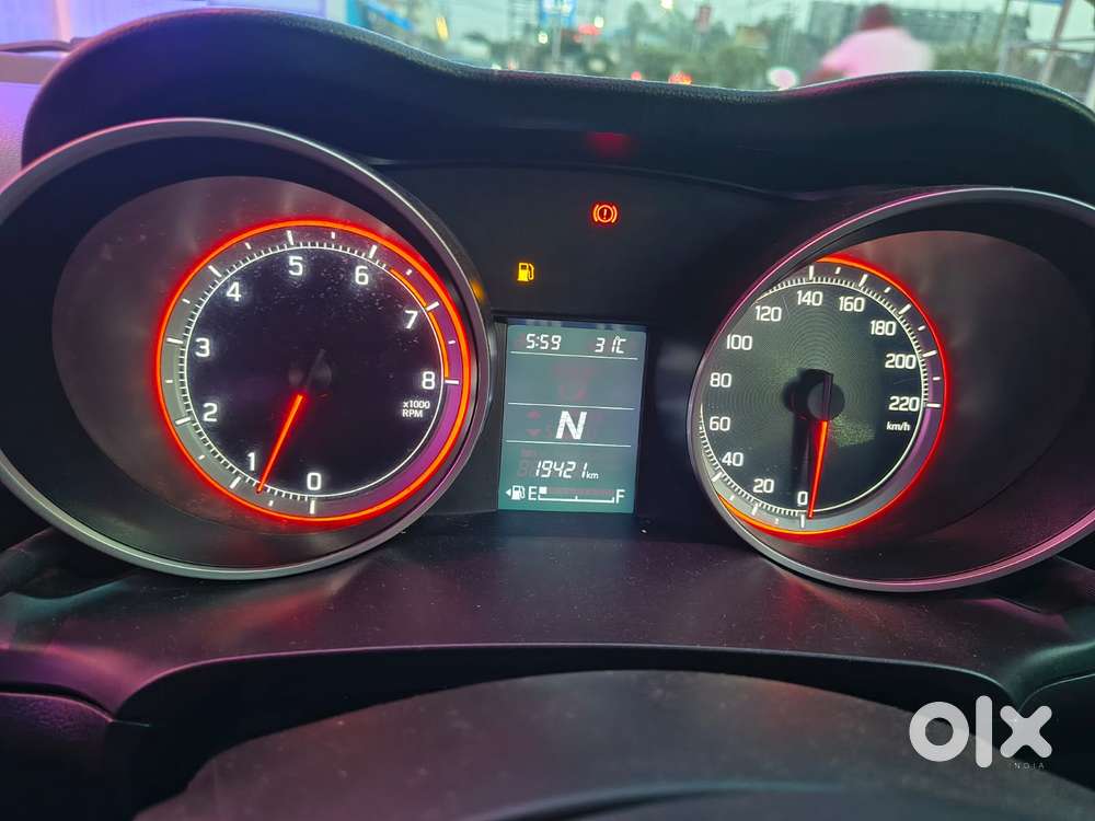 Maruti Suzuki Swift 1.2 Vxi (o), 2022, Petrol