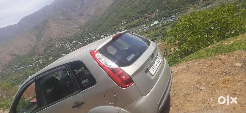 Ford Figo 2012 Petrol 82000 Km Driven
