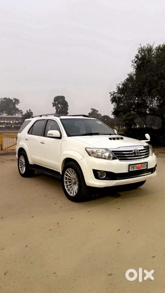 Toyota Fortuner 2012