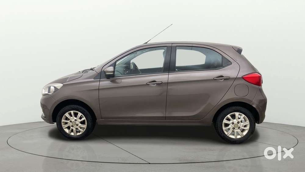 Tata Tiago 1.2 Revotron Xza, 2017, Petrol