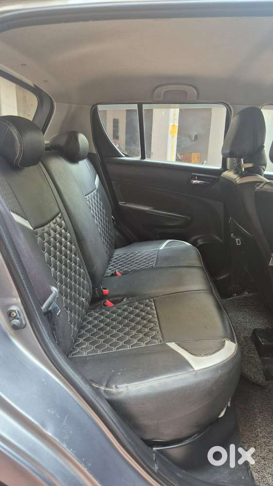Maruti Suzuki Swift Vxi + Manual, 2017, Petrol