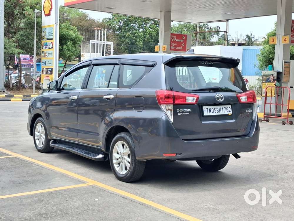 Toyota Innova Crysta 2.4 V, 2016, Diesel