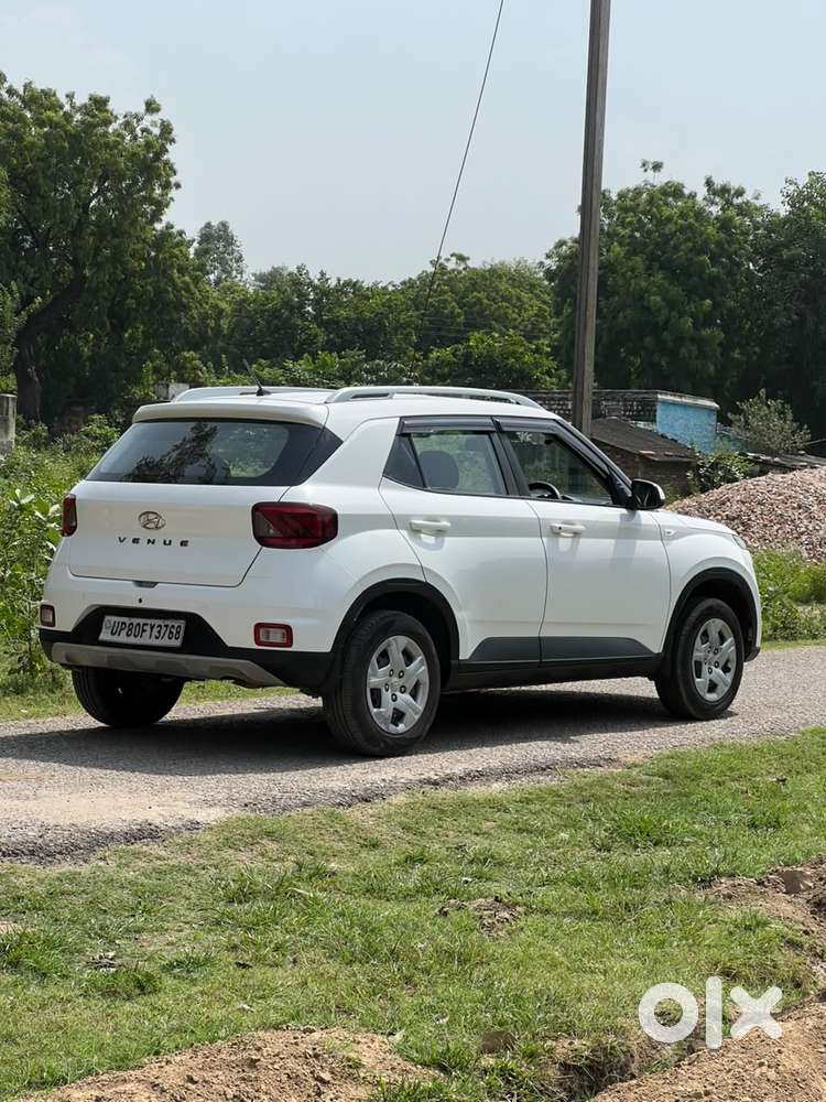 Hyundai Venue S 1.2 Petrol, 2021, Petrol