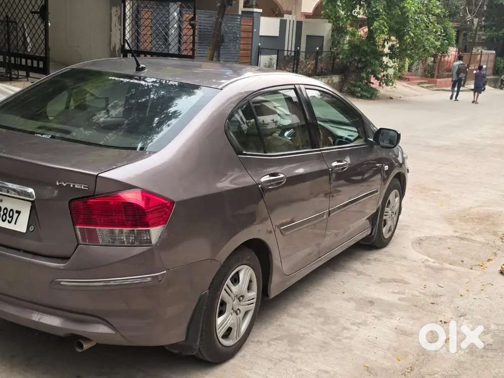 Honda City 1.5s I-vtec Mt Bsiv 2011 Petrol 92,905 Kms Driven,manual