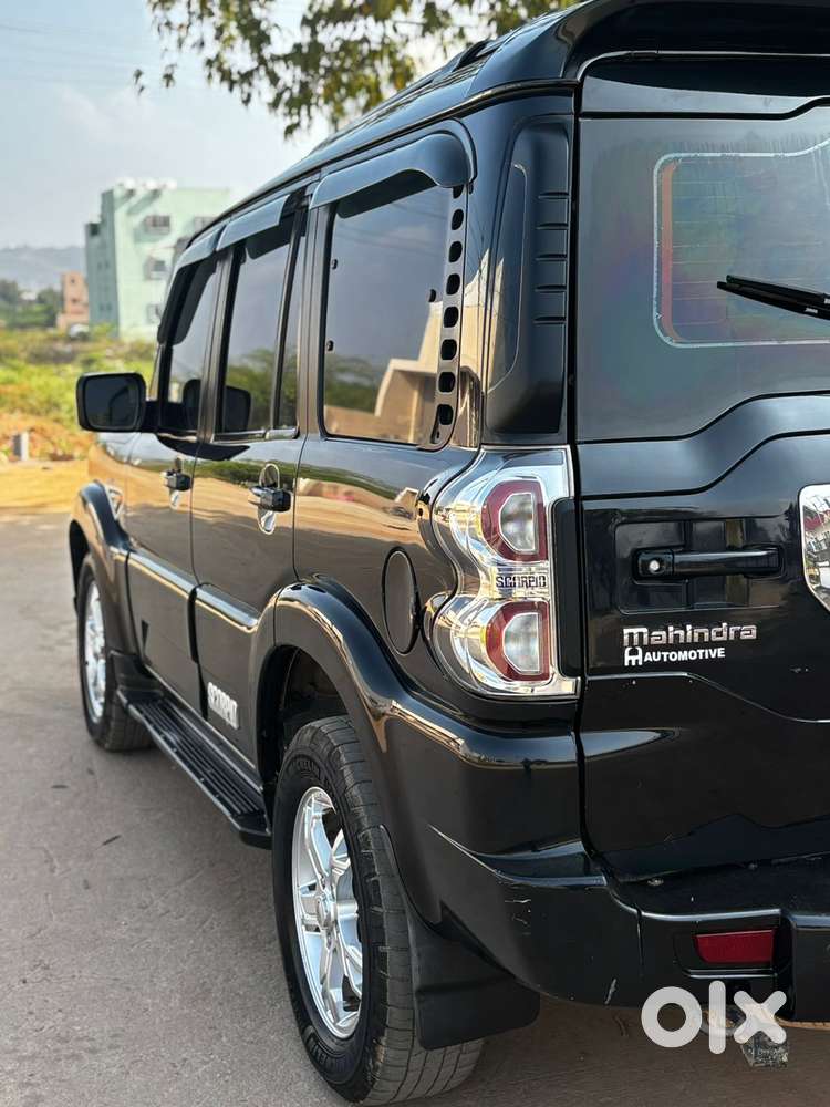 Mahindra Scorpio
