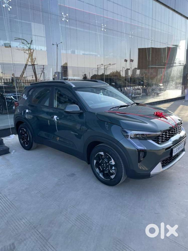 Kia Sonet 2024 Petrol 13000 Km Driven