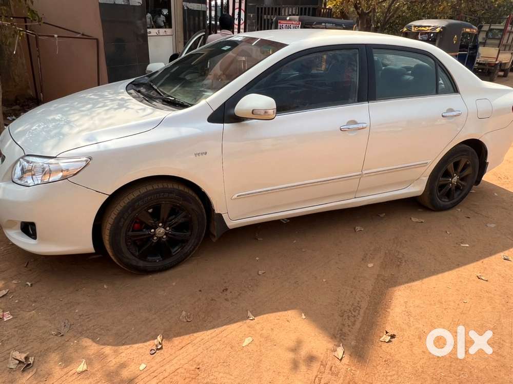 Toyota Corolla Altis 2012