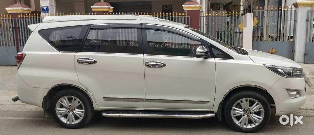 Toyota Innova Crysta 2.5z, 2016, Diesel