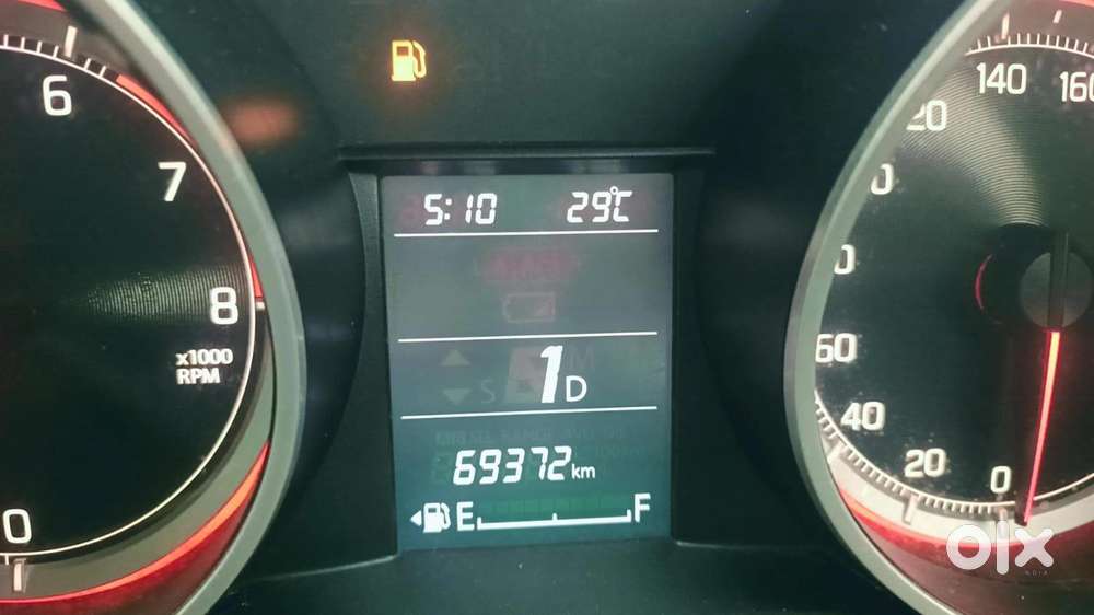 Maruti Suzuki Swift Zxi Plus Amt Dual Tone, 2018, Petrol