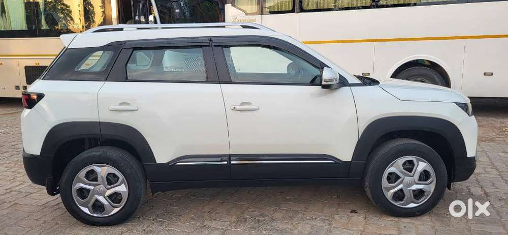 Maruti Suzuki Brezza 1.5 Lxi Cng, 2023, Cng & Hybrids