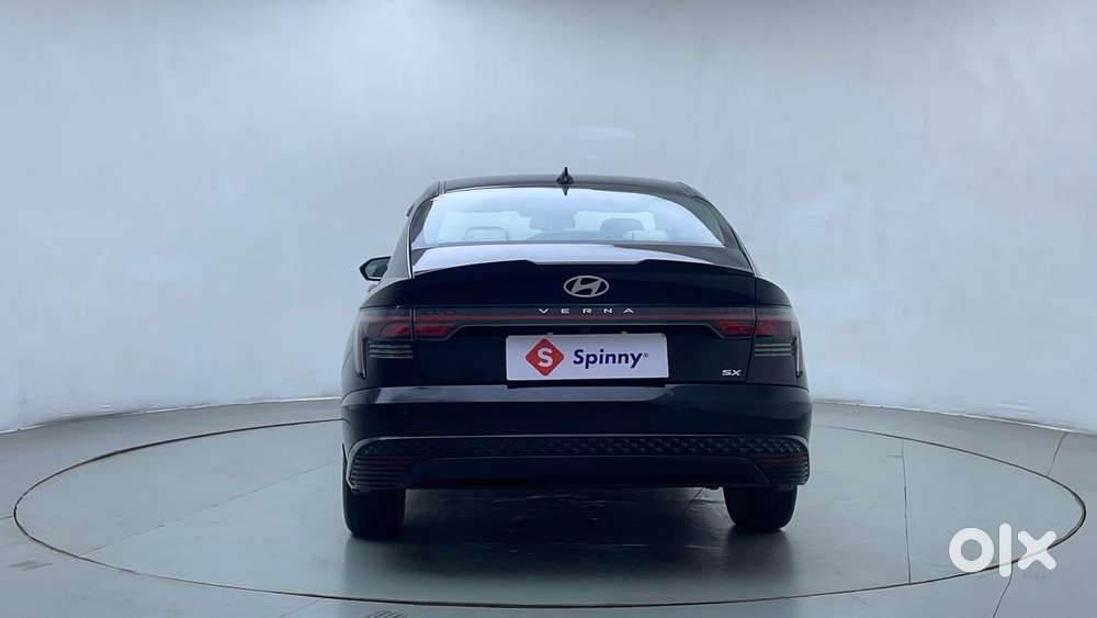 Hyundai Verna 1.5 Sx Ivt, 2023, Petrol