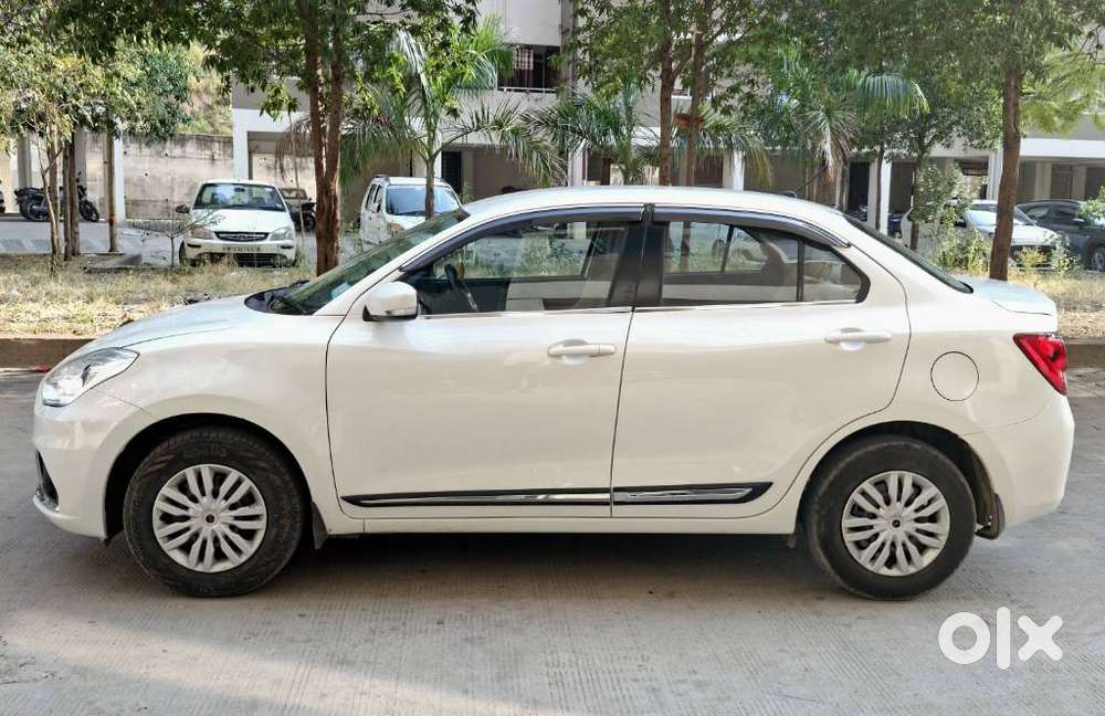 Maruti Suzuki Swift Dzire Vxi(o) Mt, 2023, Cng & Hybrids