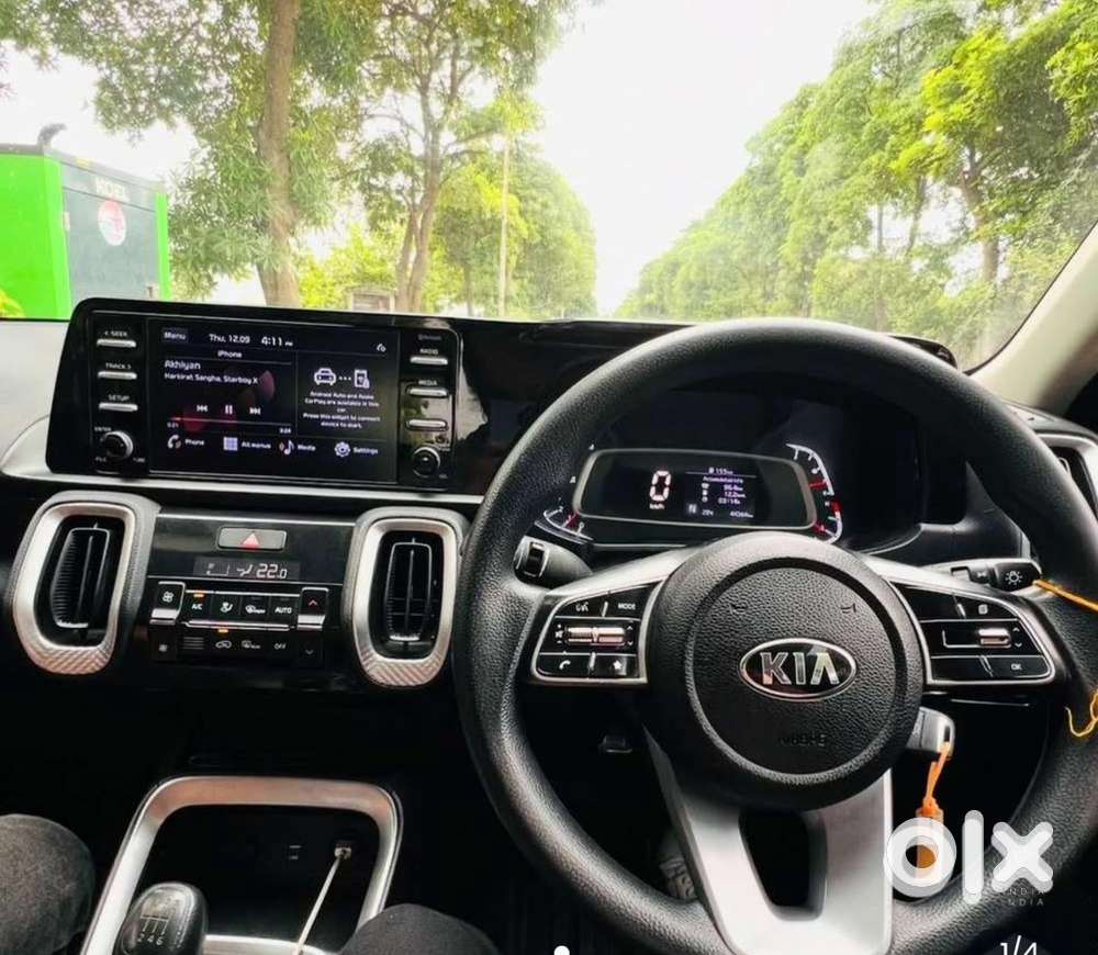 Kia Sonet Petrol 2020