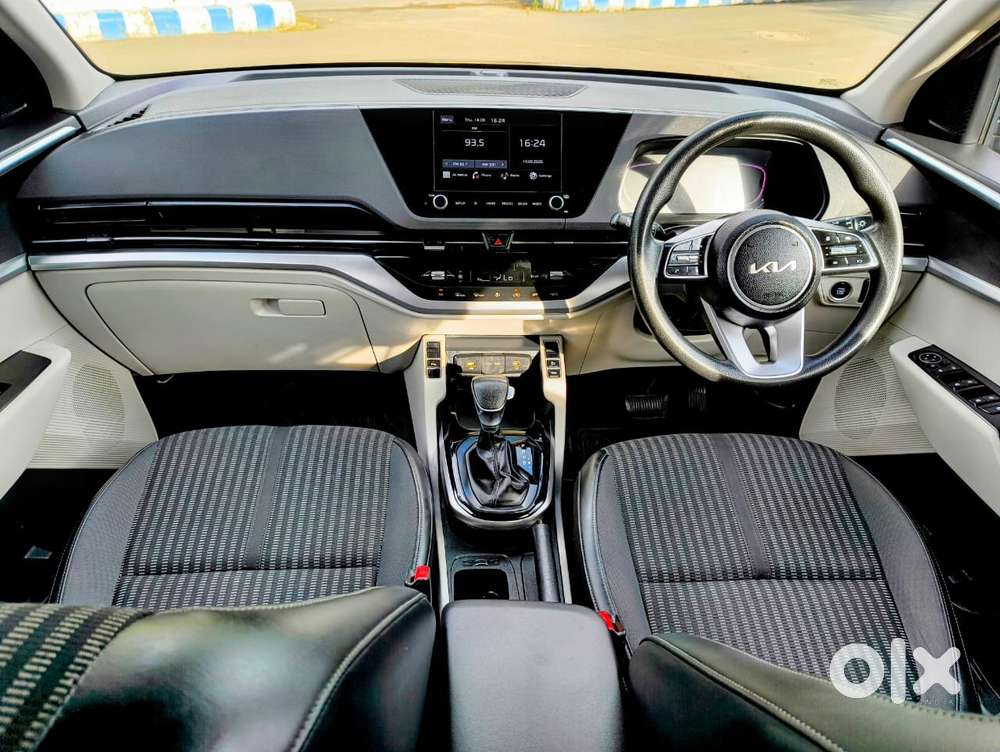 Kia Carens 1.4 Prestige Plus Turbo 7 Str, 2022, Petrol