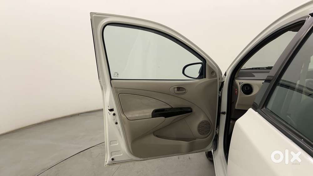Toyota Etios Vx, 2015, Petrol