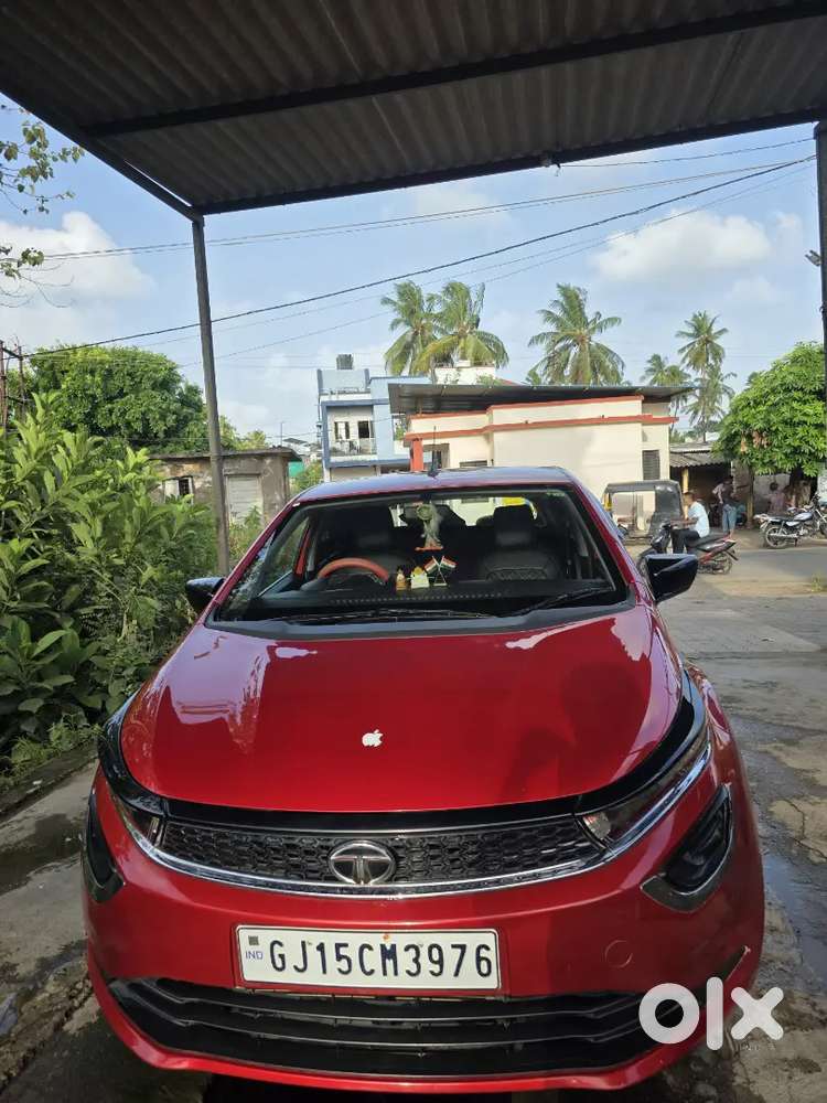 Tata Altroz 1.2petrol 2022 July _ With Parcel Tray ,music System Led L