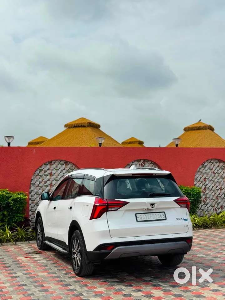 Mahindra Xuv700 2.2 Ax 7 Diesel Mt Luxury Pack Str, 2023, Diesel