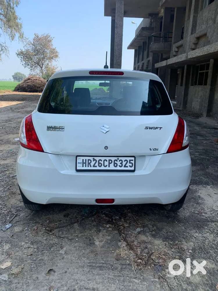 Maruti Suzuki Swift 2015 Diesel 65000 Km Driven