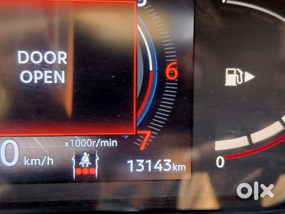 Nissan Magnite N-connecta B4d 1.0 Amt Cng, 2025, Petrol