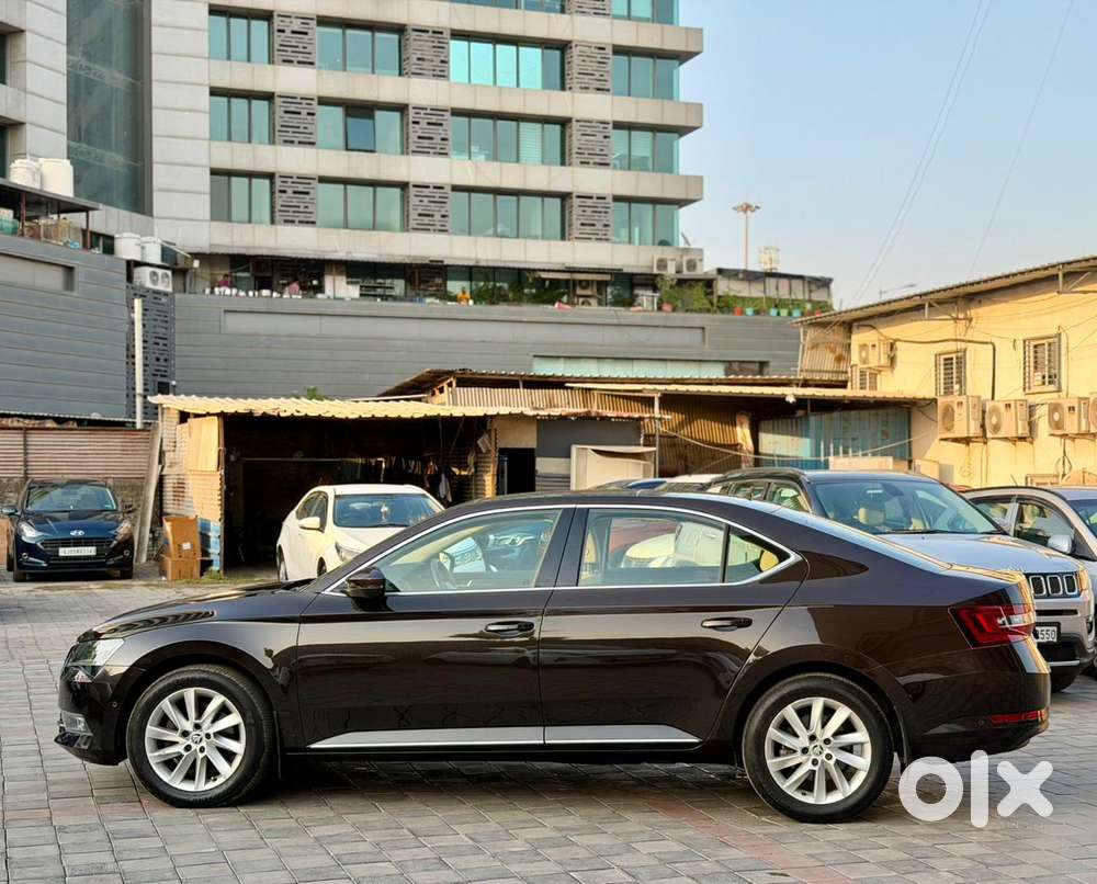 Skoda Superb 2.0 L&k Tsi At, 2019, Petrol