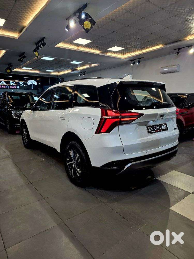 Mahindra Xuv700 2.2 Ax 5 Diesel At 7 Str, 2024, Diesel