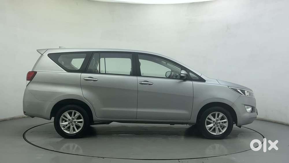 Toyota Innova Crysta G 8 Str, 2016, Diesel