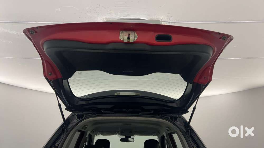 Maruti Suzuki Vitara Brezza 1.5 Zxi Plus Dual Tone, 2022, Petrol