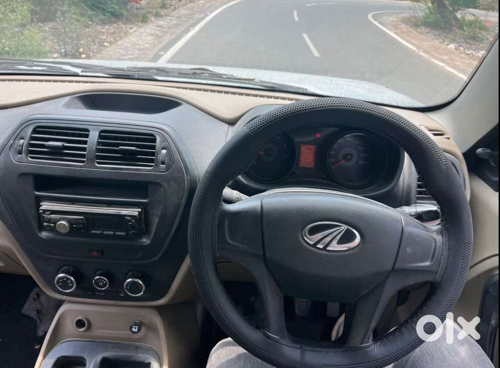 Mahindra Tuv 300 T4, 2016, Diesel