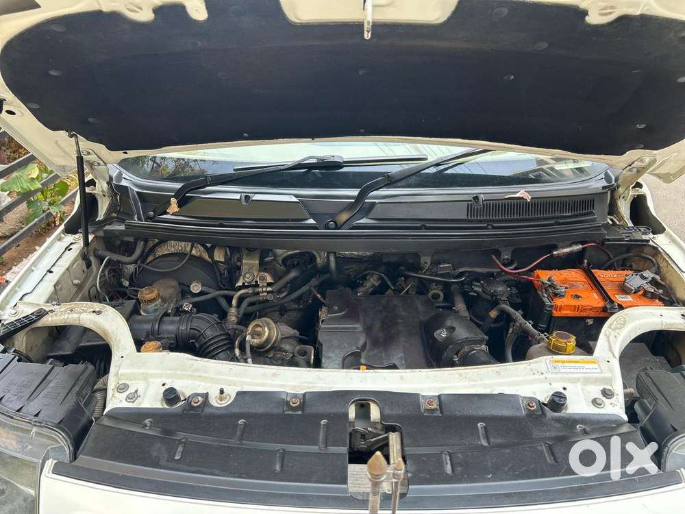 Mahindra Tuv 300 T10, 2018, Diesel