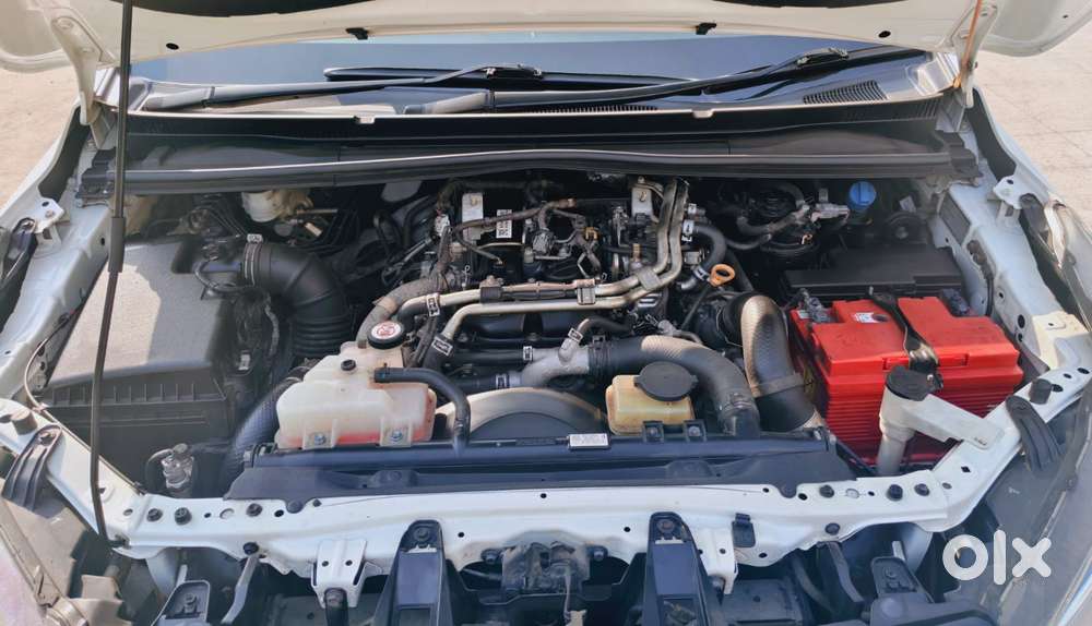 Toyota Innova Crysta [2016-2020] 2.4 Gx At 8 Str, 2021, Diesel
