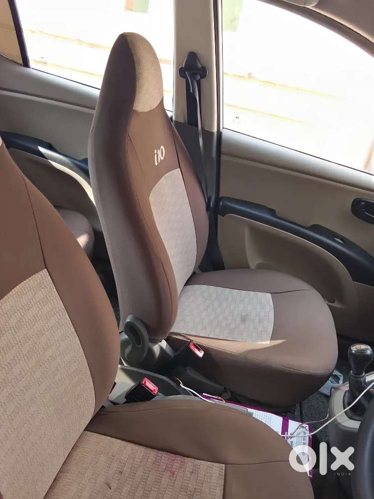 Hyundai I10 2015 Petrol Well Maintained ,good Condition Fresh .