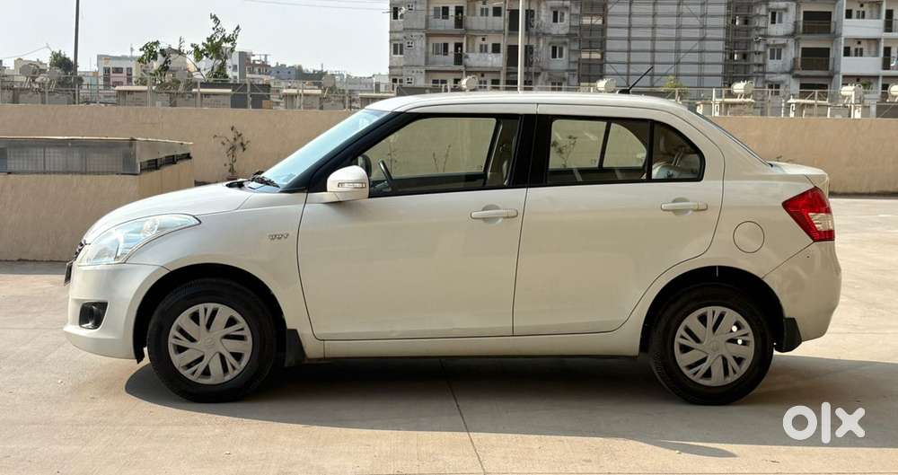 Maruti Suzuki Dzire 1.2 Vxi Amt, 2015, Petrol