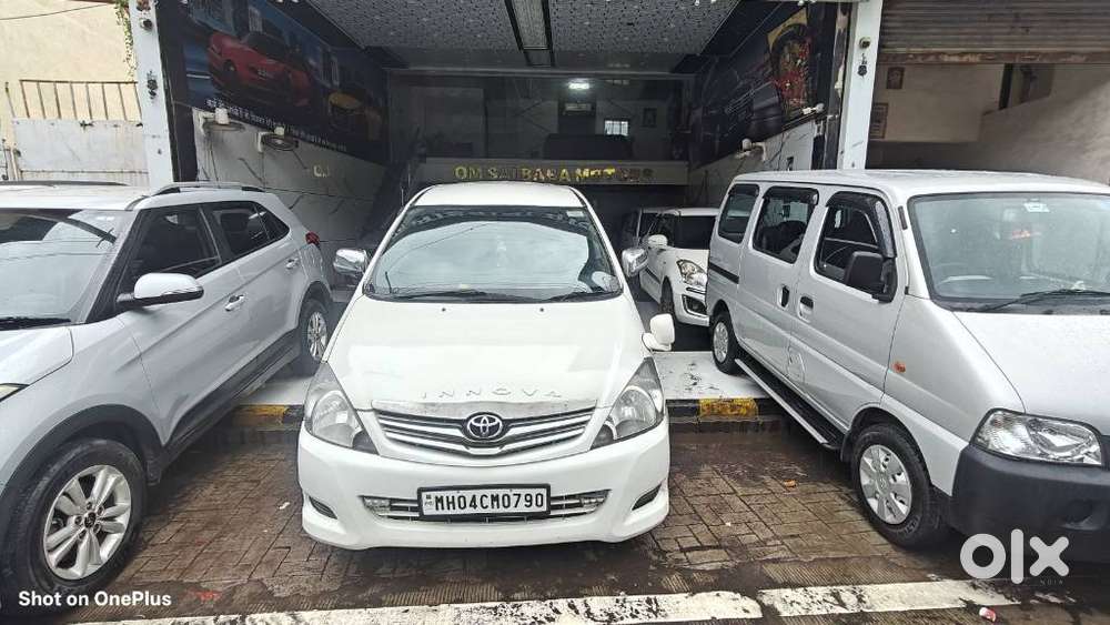 Toyota Innova 2.5 E Diesel Ps 8-seater, 2006, Diesel