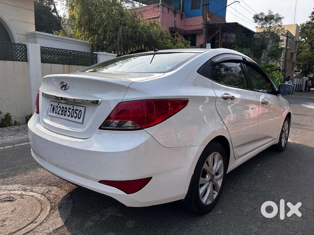Hyundai Verna Fluidic 1.6 Vtvt Sx Automatic, 2015, Petrol