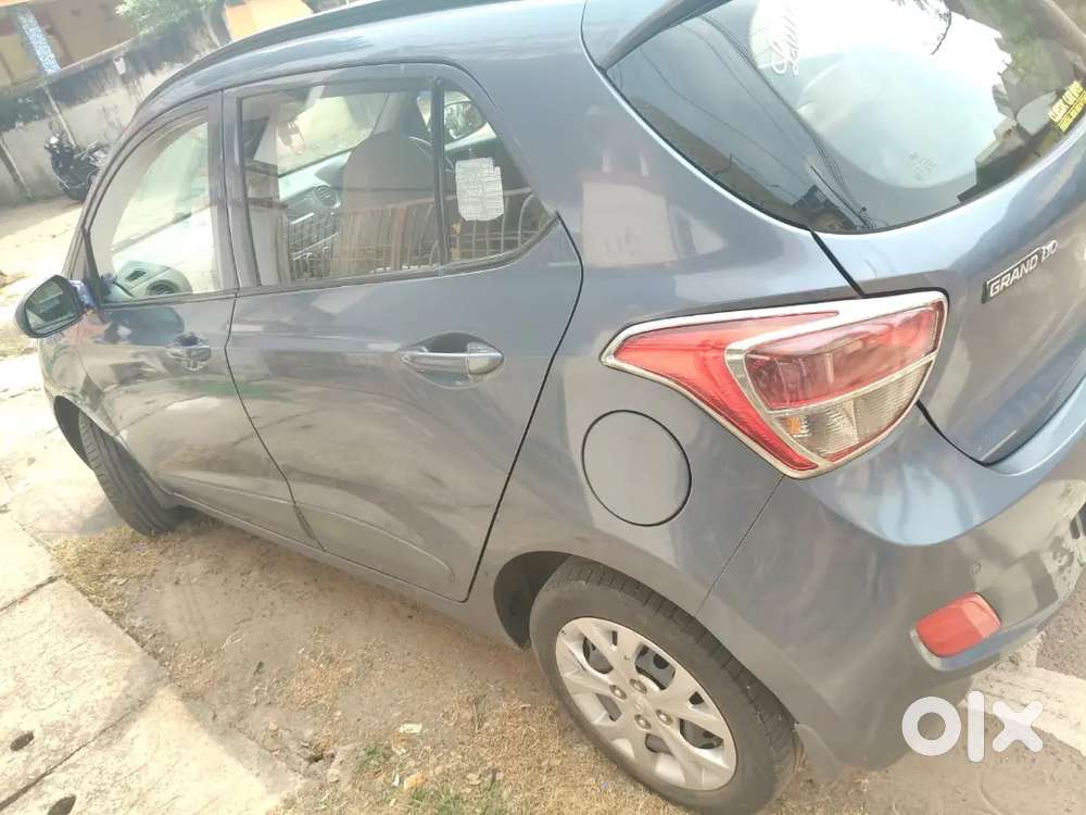 Hyundai Grand I10 Sportz 2015 Diesel Car