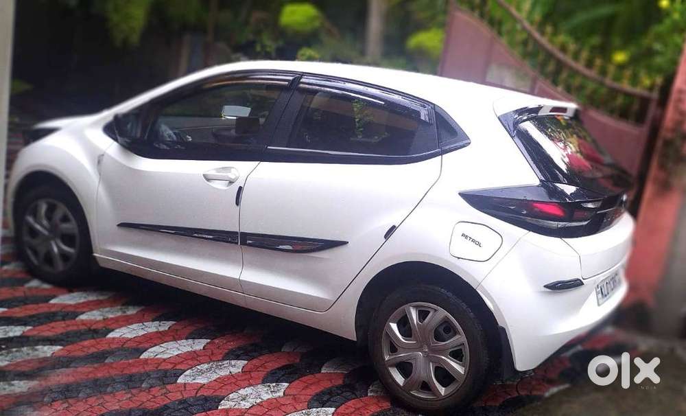 Tata Altroz Xm Plus 2021