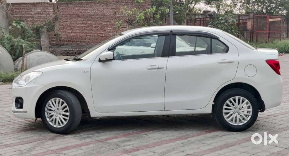 Maruti Suzuki Dzire 1.2 Zxi Amt, 2017, Petrol