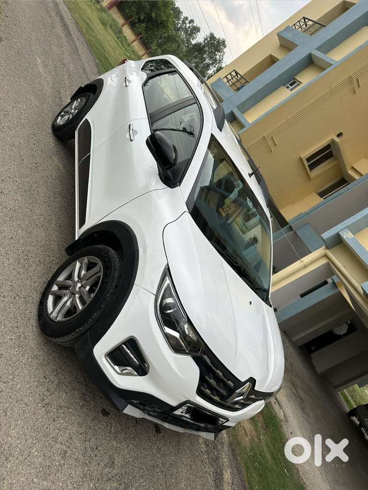 Renault Triber Rxz, 2025, Petrol