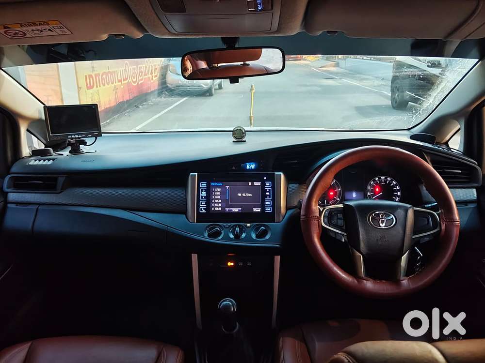 Toyota Innova Crysta 2.4 G Mt, 2018, Petrol