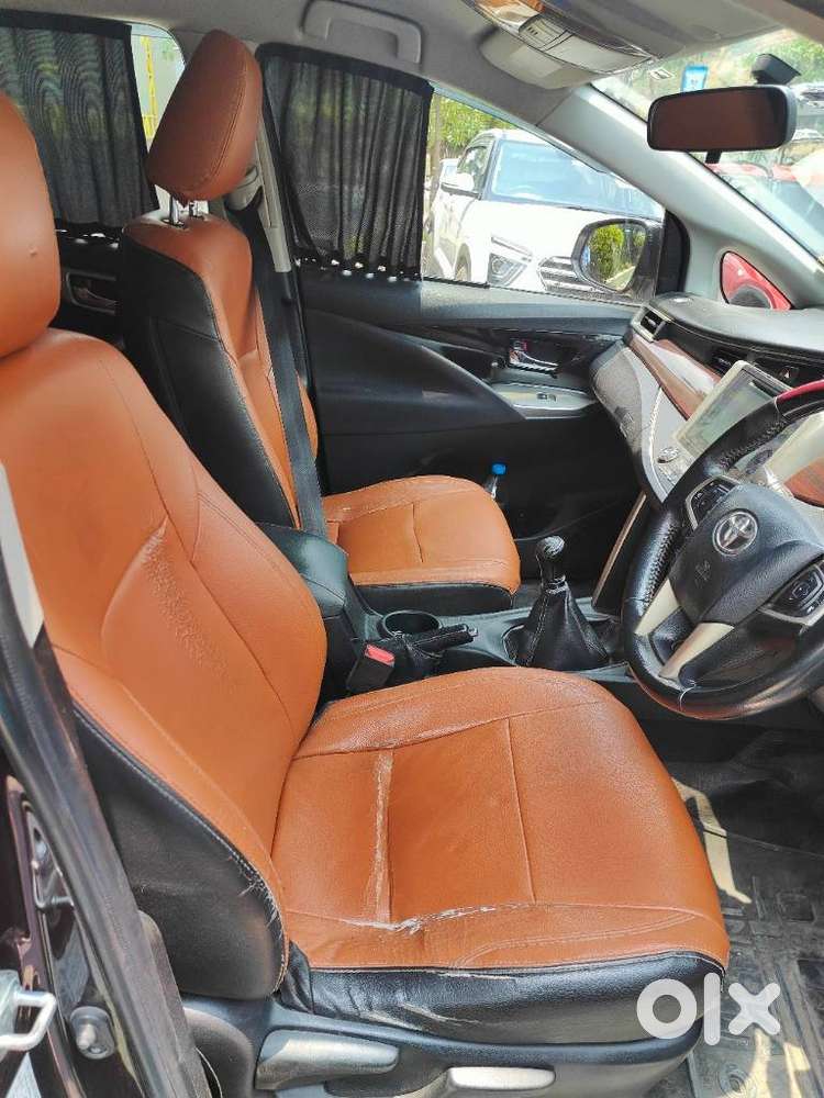 Toyota Innova Crysta 2.4 V, 2016, Diesel