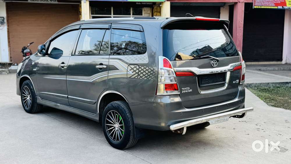 Toyota Innova [2013-2016] 2.5 G4 8 Str, 2014, Diesel