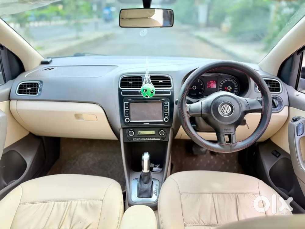 Volkswagen Vento 1.2 Tsi Comfortline At, 2011, Petrol