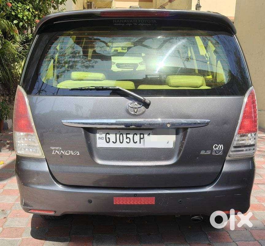 Toyota Innova 2009-2011 2.5 Vx 8 Str Bsiv, 2010, Diesel