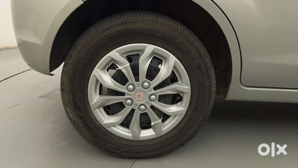 Ford Figo 2010-2012 Petrol Zxi, 2013, Petrol