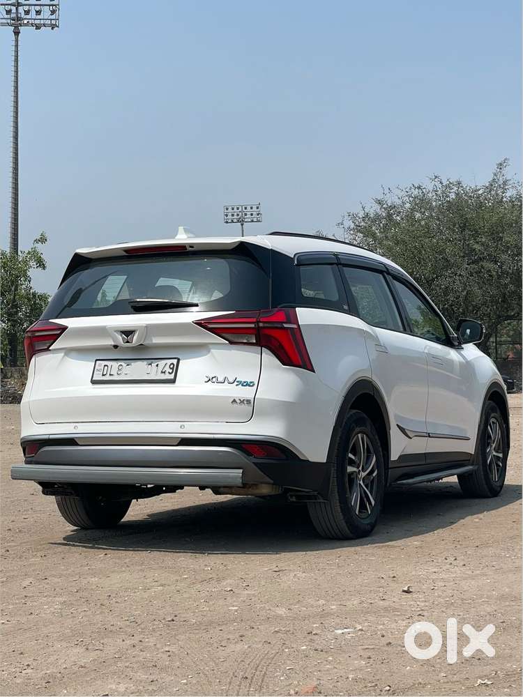 Mahindra Xuv700 2.0 Ax 5 Petrol Mt Str, 2022, Petrol