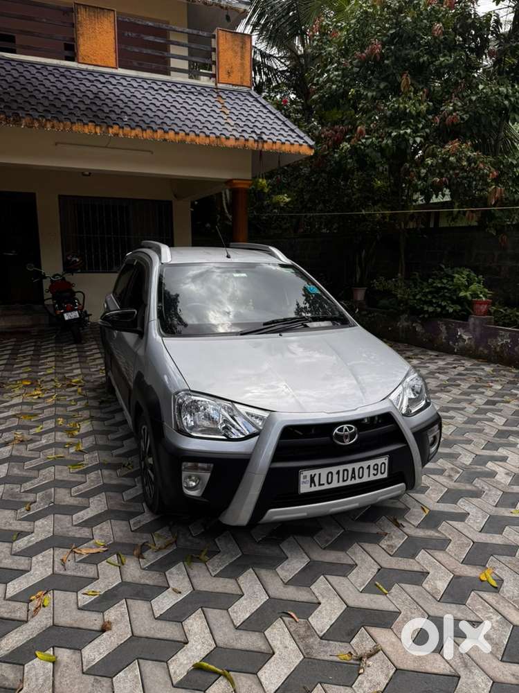 Toyota Etios Cross 2014