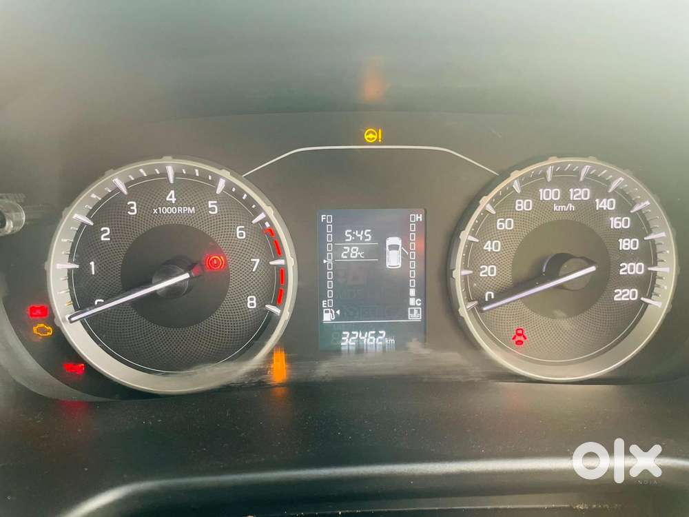 Maruti Suzuki Brezza 1.5 Vxi Smart Hybrid, 2024, Petrol