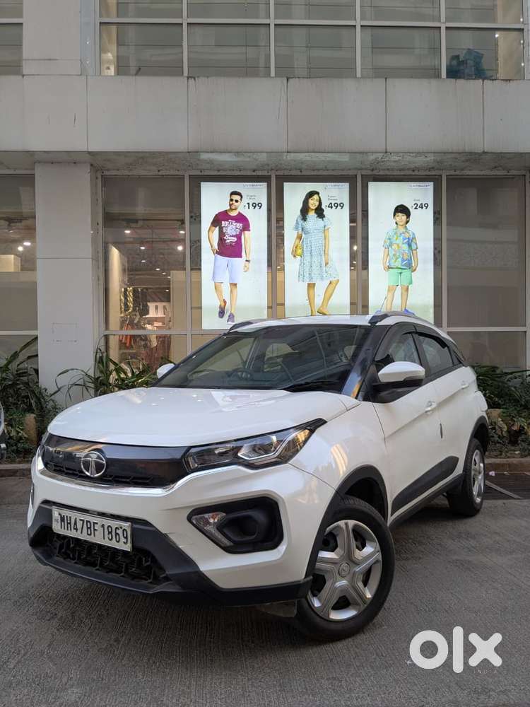 Tata Nexon 1.2 Revotron Xma Amt (s), 2022, Petrol