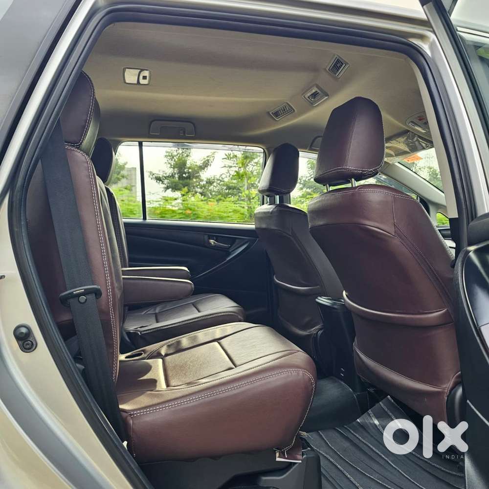 Toyota Innova Crysta 2.4 G Plus Mt 7 Str, 2024, Diesel